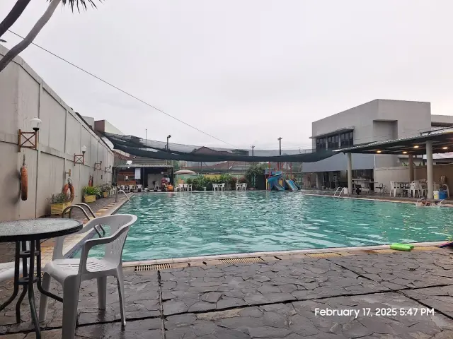 JustSwim Bekasi Barat - Kelas Renang Bayi dan Anak