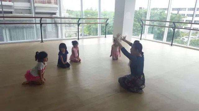 Flamingo Studio BSD - Pre-Ballet dan Baby Ballet