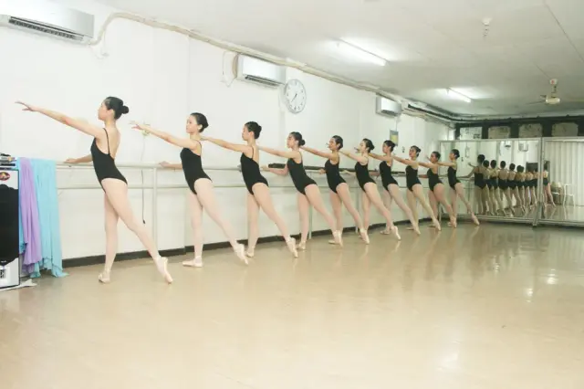Namarina Dance Academy - Jakarta Barat