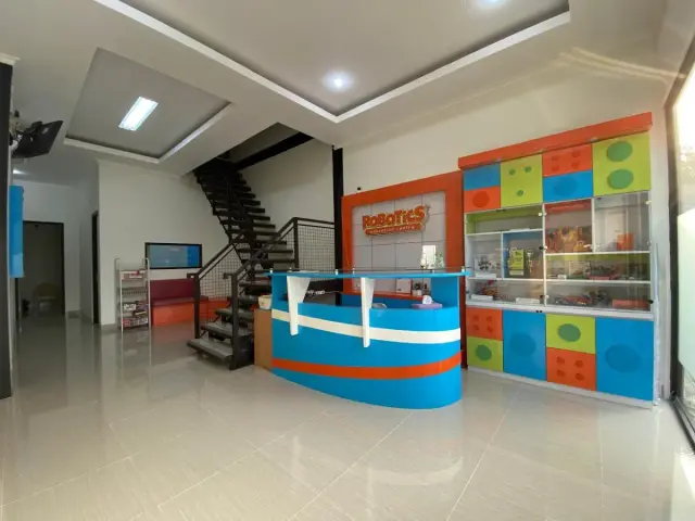 REC Duren Sawit - Kursus Robotik dan Programming Anak Jakarta Timur