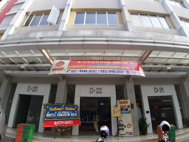 REC Summarecon Bekasi - Kursus Robotik LEGO Anak Kota Bekasi