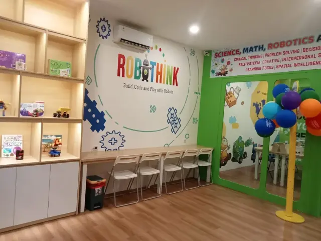RoboThink - Kemang (Jakarta Selatan)