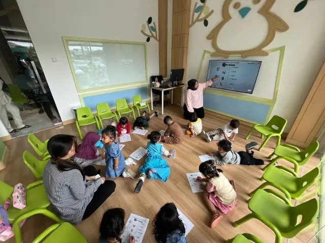 Sparks English Kalimalang - Little Sparks (3-6 Tahun)