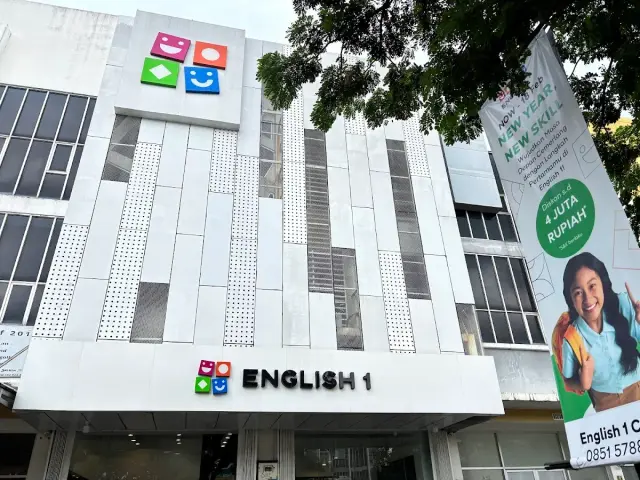 English 1 - Cikupa (Kabupaten Tangerang)