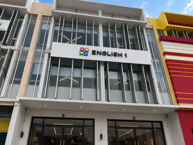 English 1 - Grand Wisata Bekasi (Kabupaten Bekasi)