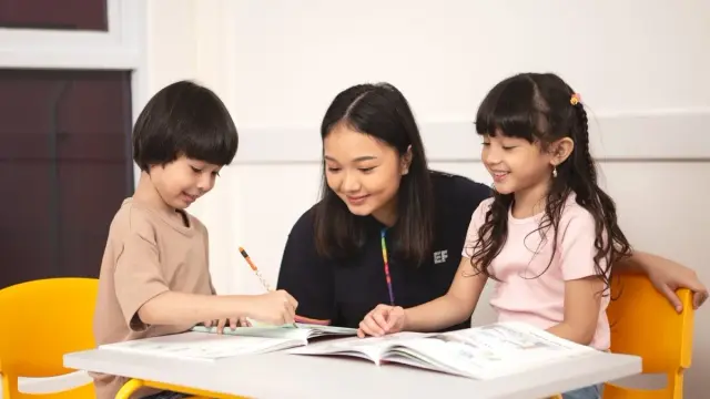 English 1 Kemang Pratama - Kursus Bahasa Inggris Anak Kota Bekasi