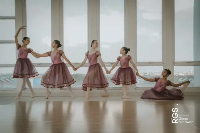 Marlupi Dance Academy - Harapan Indah (Kabupaten Bekasi)