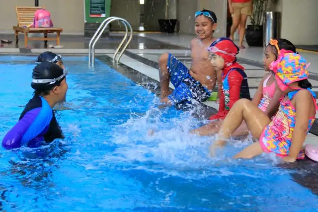 Swim with Miss Rina - Jakarta Timur
